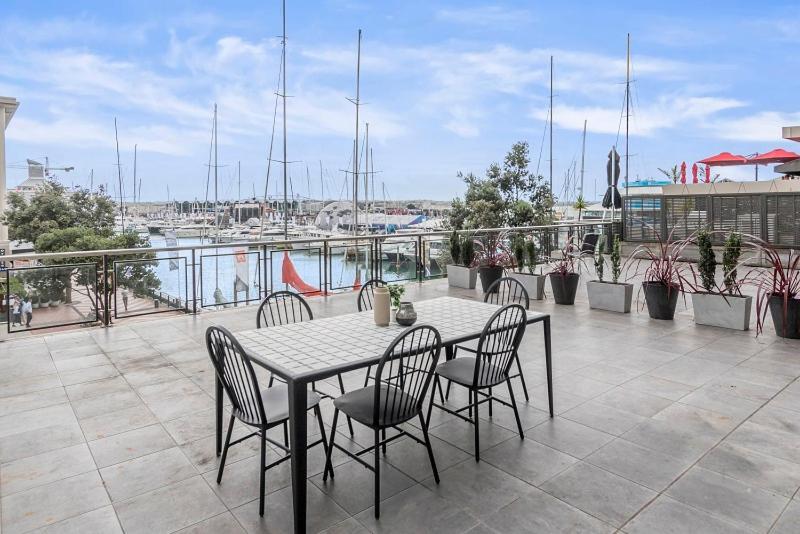 Cbd Viaduct Harbour Resort Auckland Exterior foto